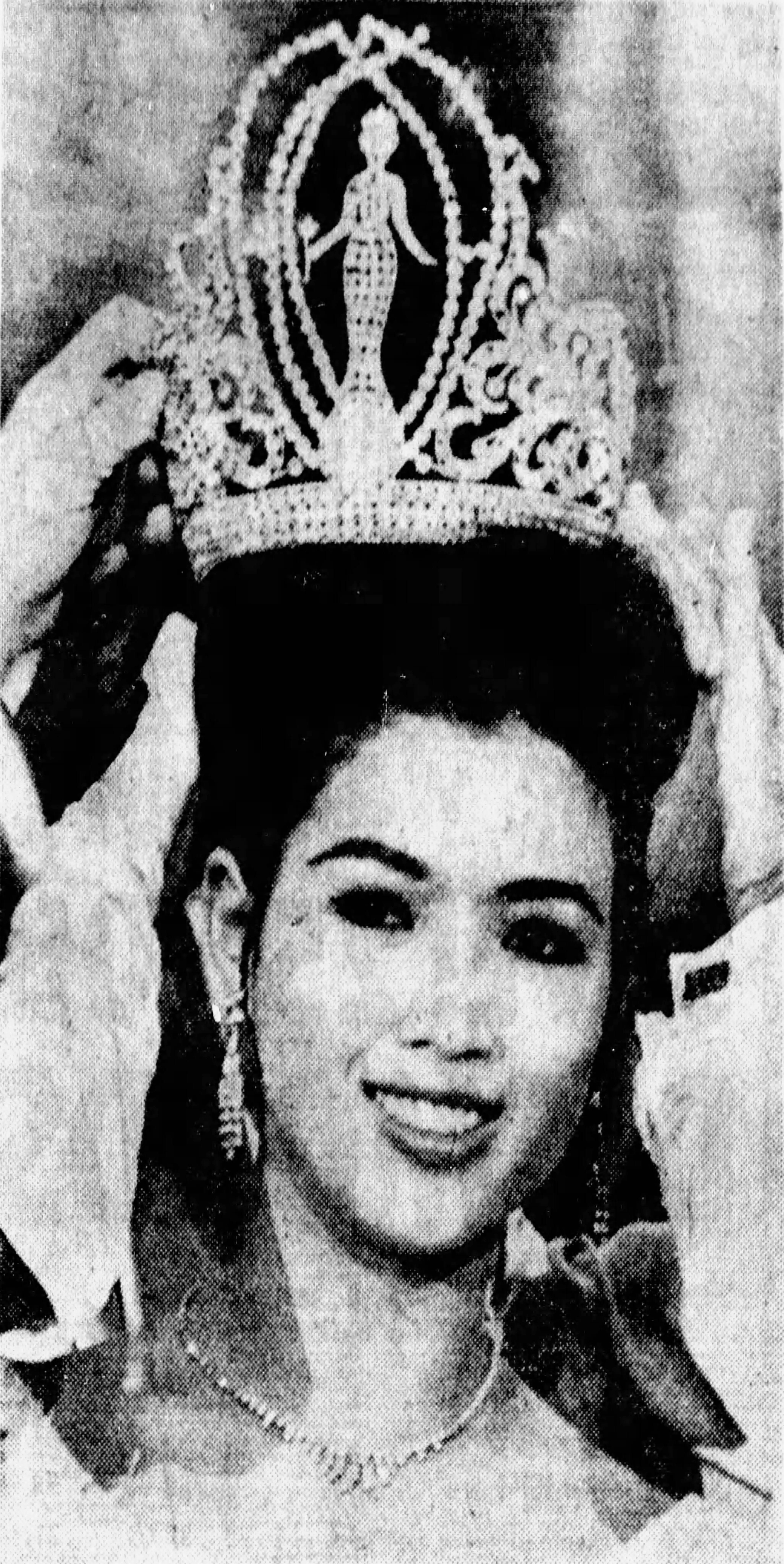 Apasra Hongsakula