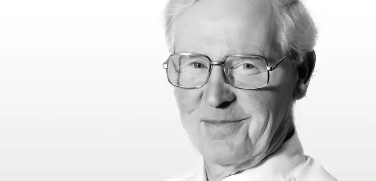 Frank Fenner